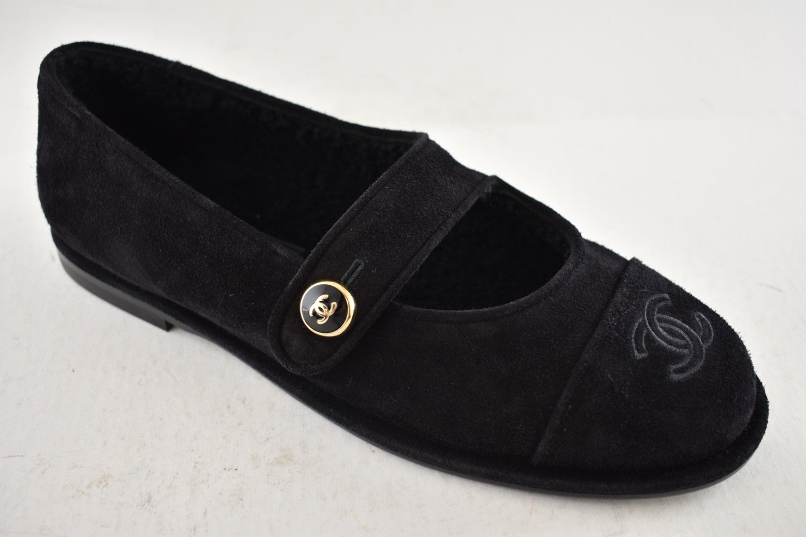 Chanel 25B Black Suede Shearling Fur Mary Jane Moccasin Ballet Loafer Flat 38