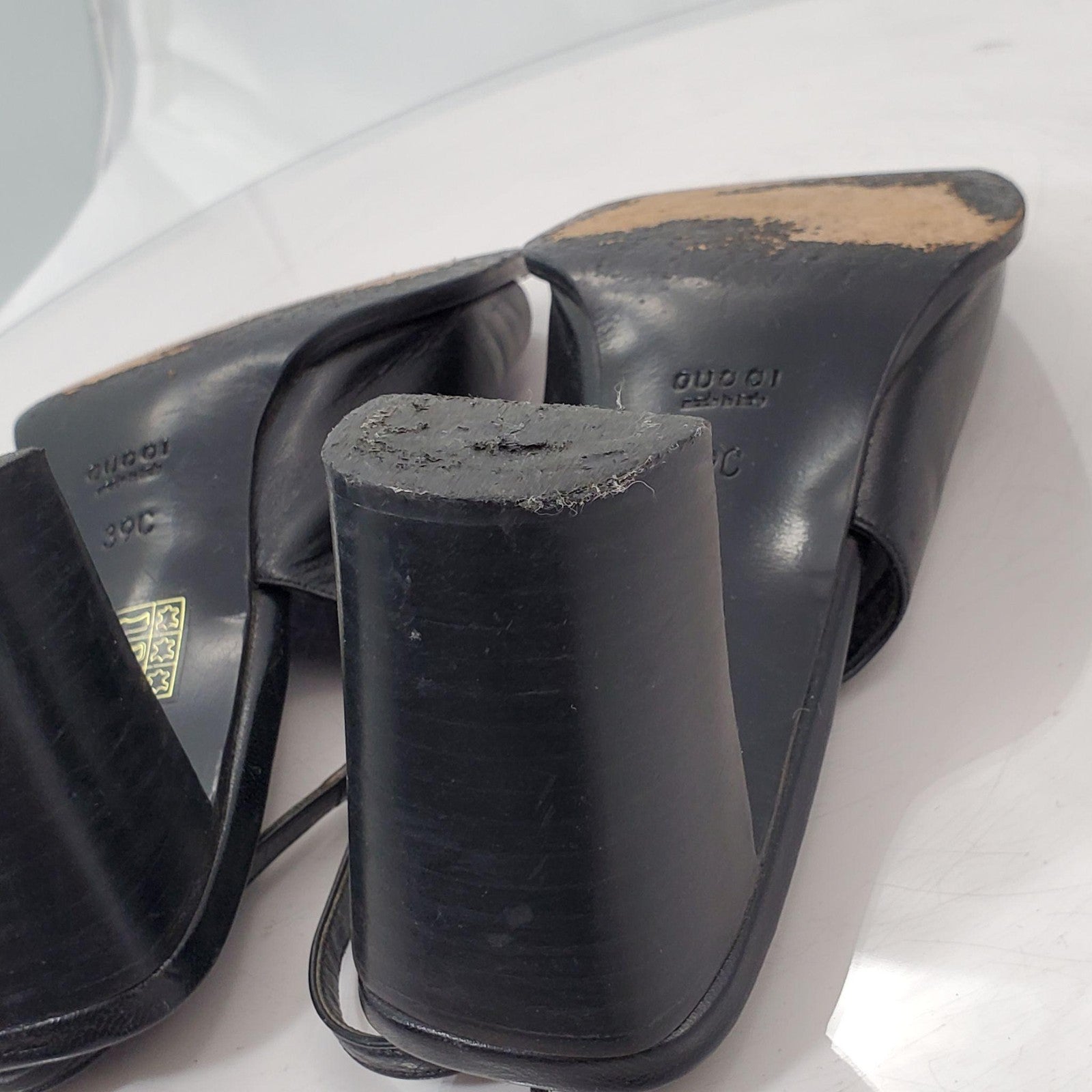 Gucci 1990s Black Leather Slingback Sandals Size 8.5