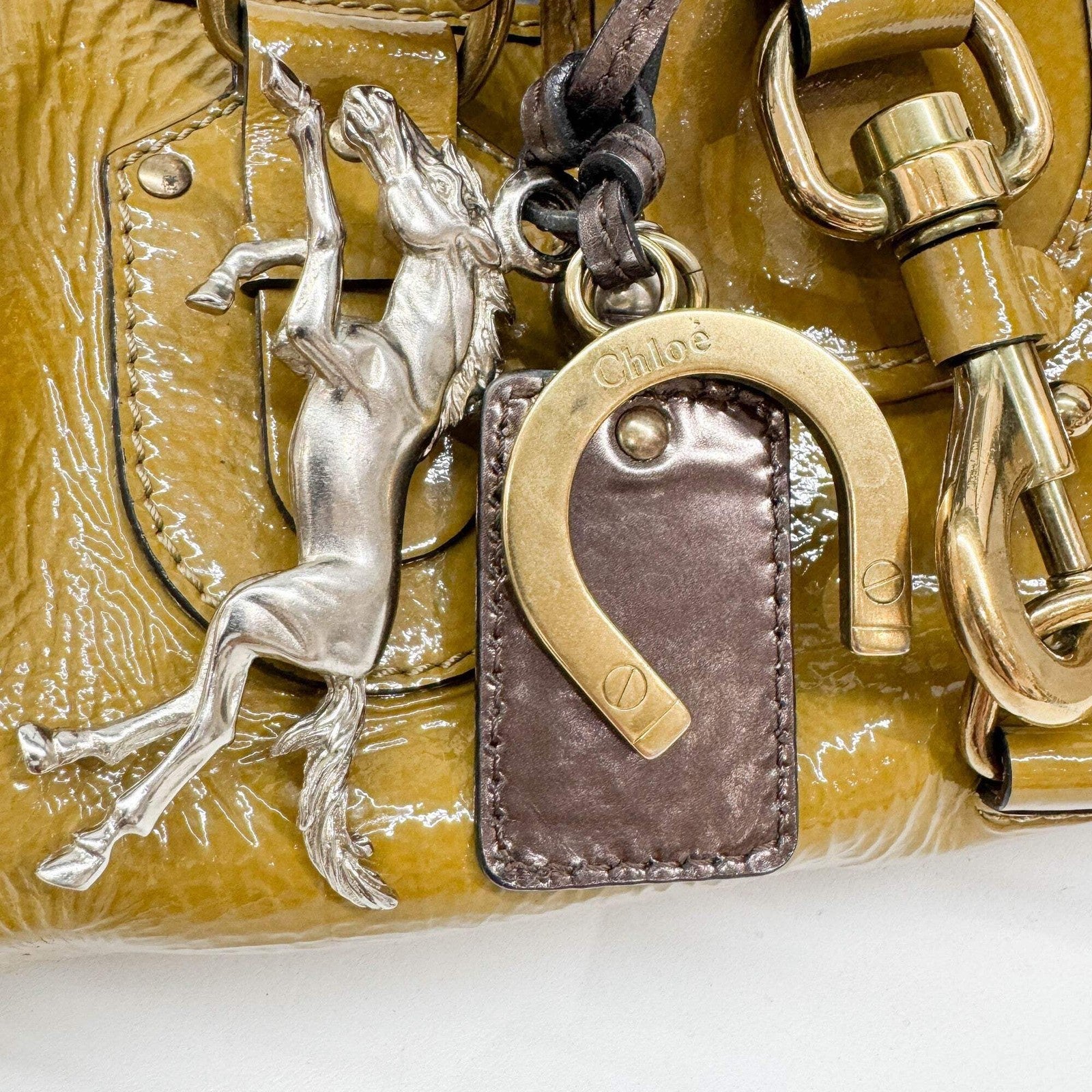 CHLOÉ Paddington Horse Charm Ocher Brown Patent Leather Shoulder Bag