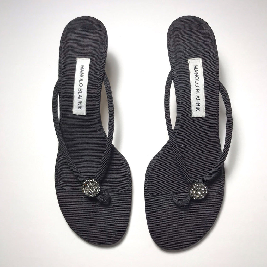 Manolo Blahnik Y2K Vintage Crystal Thong Sandal Black Fabric Kitten Heels 40.5