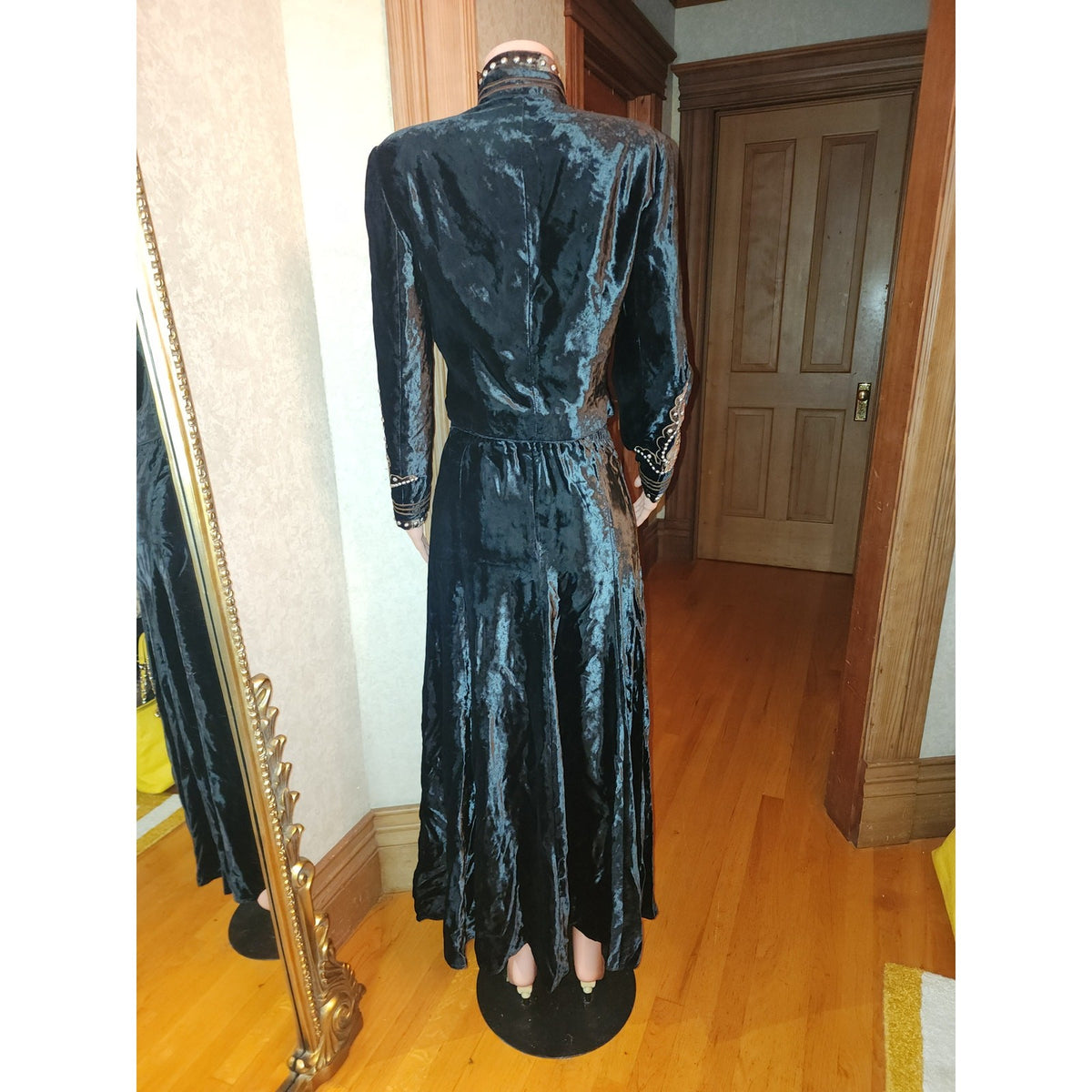 Double D Ranchwear Velvet Studded Skirt Set Black Brown XS/S