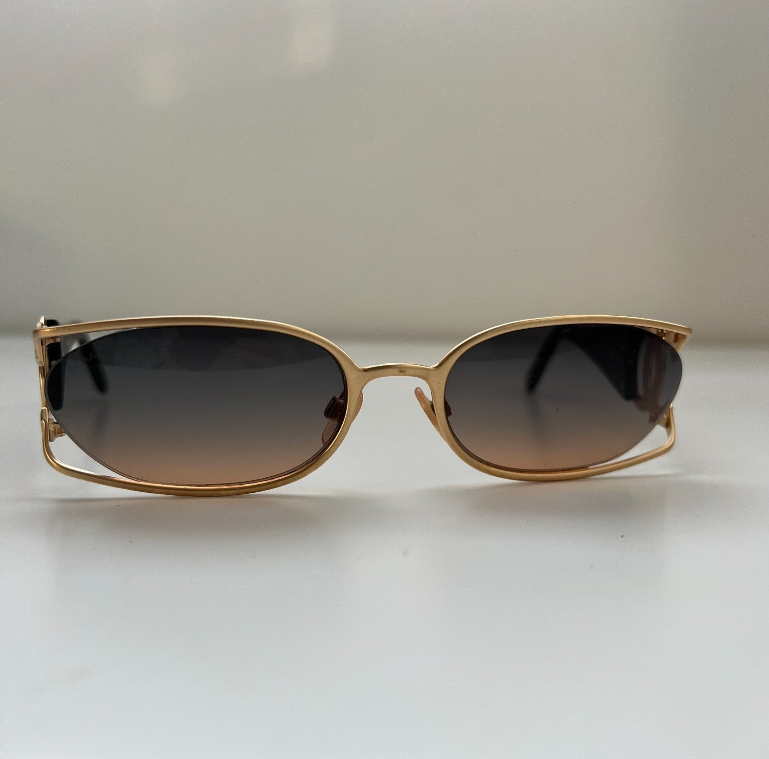 VTG 90s CHANEL Interlocking CC Logo Gold Frame Gradient Lenses Marked Sunglasses