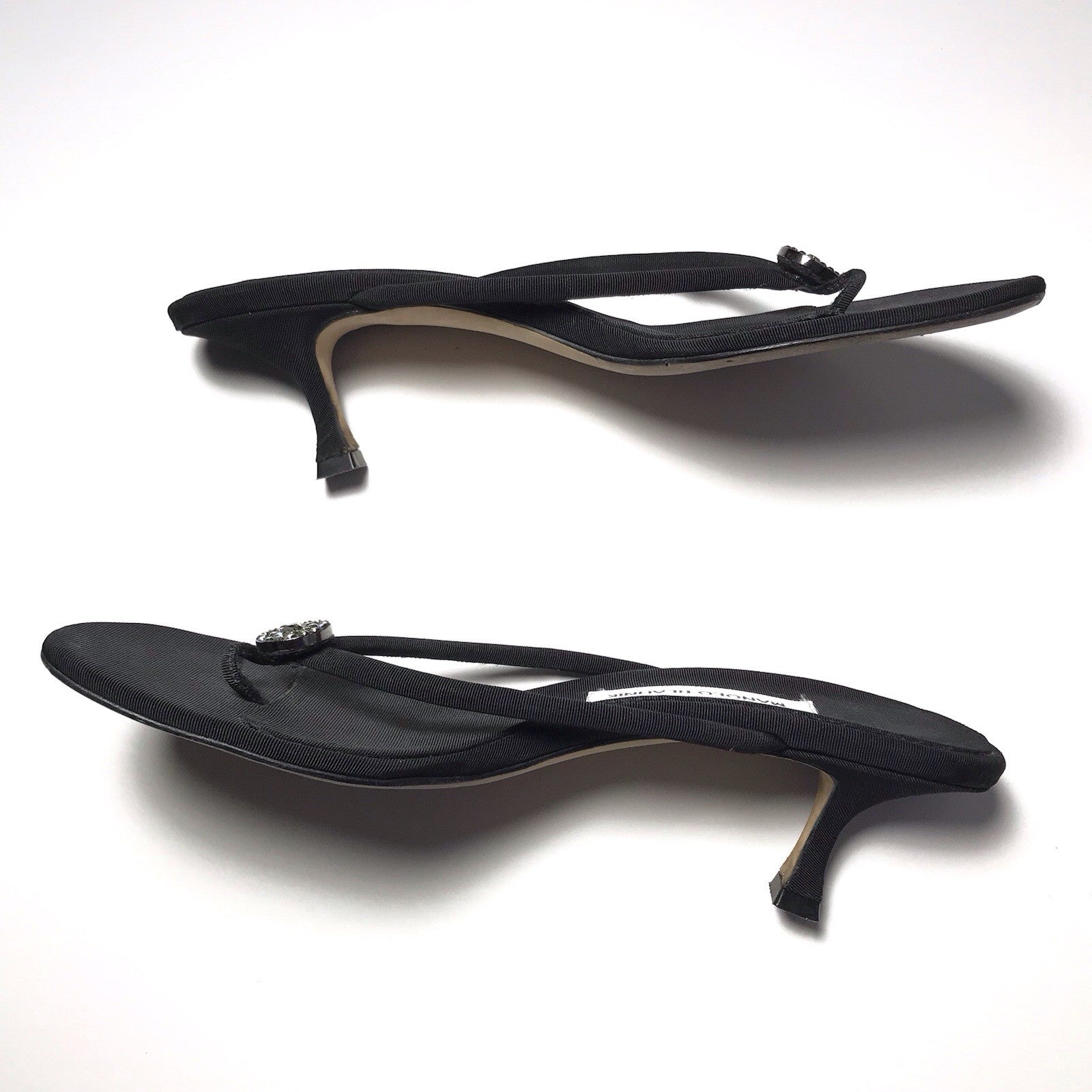 Manolo Blahnik Y2K Vintage Crystal Thong Sandal Black Fabric Kitten Heels 40.5