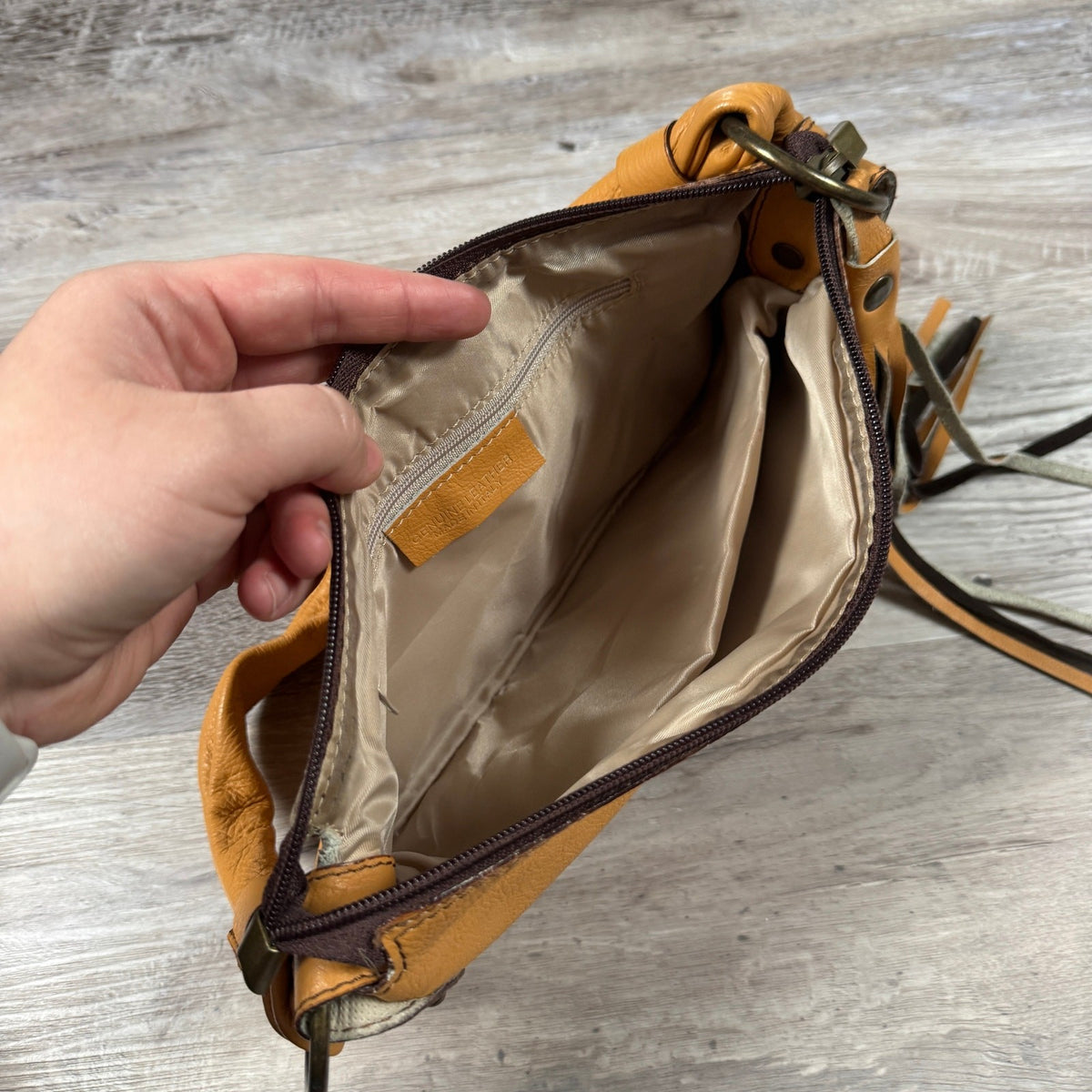 Vintage Leather Tan Studded Tassel Shoulder Bag
