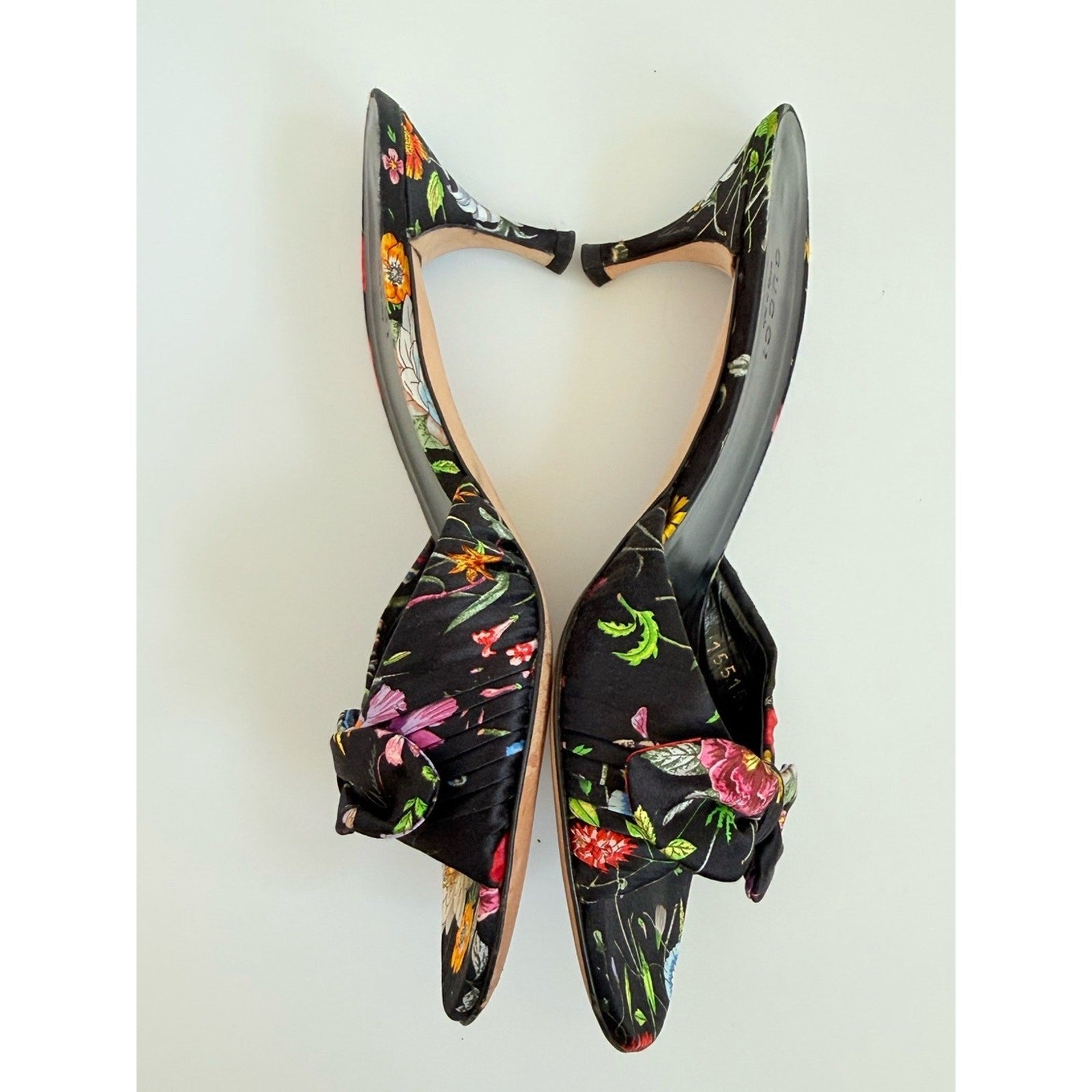 Gucci Flora Satin Bow Mule Heels Black Floral US 6