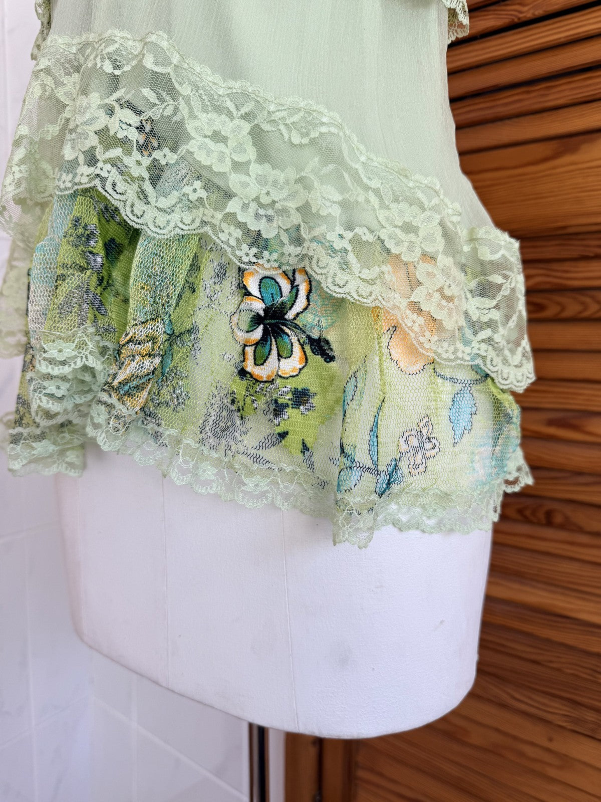 LM Lulu Green Multi Floral Appliqué Mesh Cami Top Size S