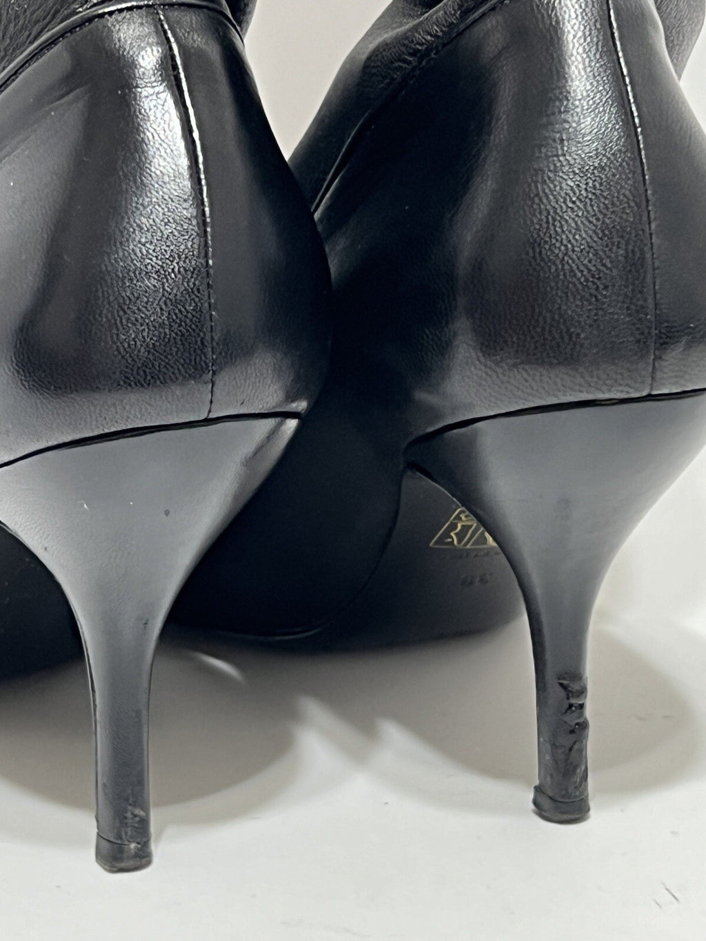 Vtg CHANEL BLACK LEATHER CC LOGO SOCK BOOTS 39