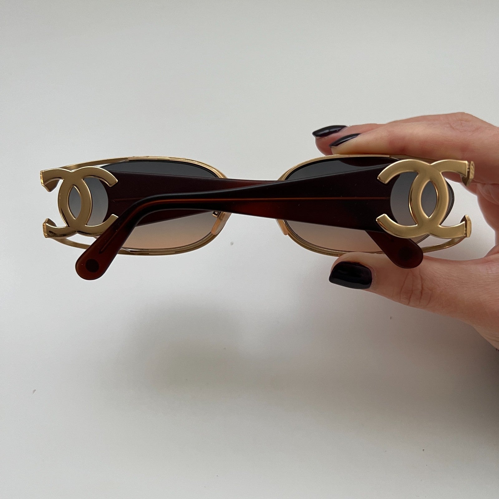 VTG 90s CHANEL Interlocking CC Logo Gold Frame Gradient Lenses Marked Sunglasses