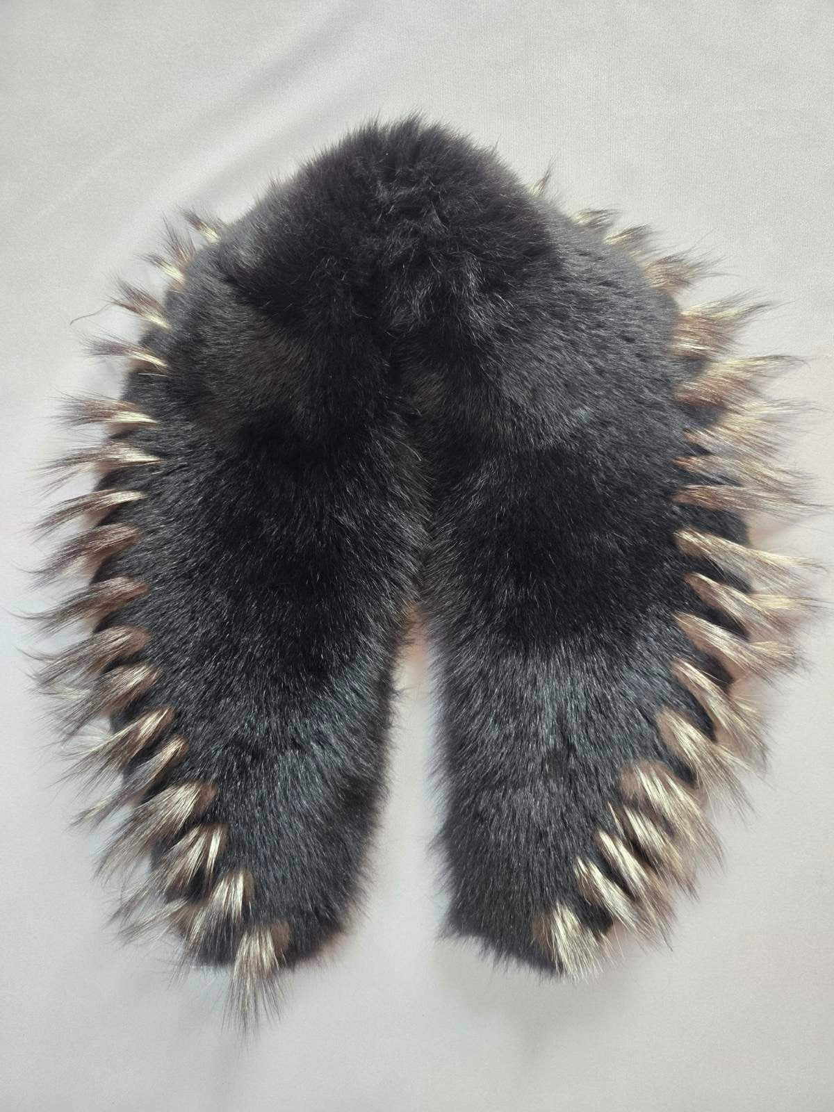 Vintage Y2K Black Leather Coat with Fox Fur Collar and Cuffs