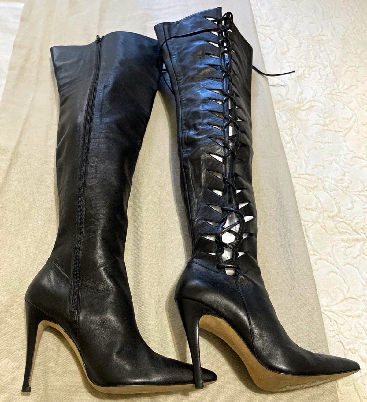Manolo Blahnik Black Leather Knee High Lace-Up Pointed Toe Boots EU 39