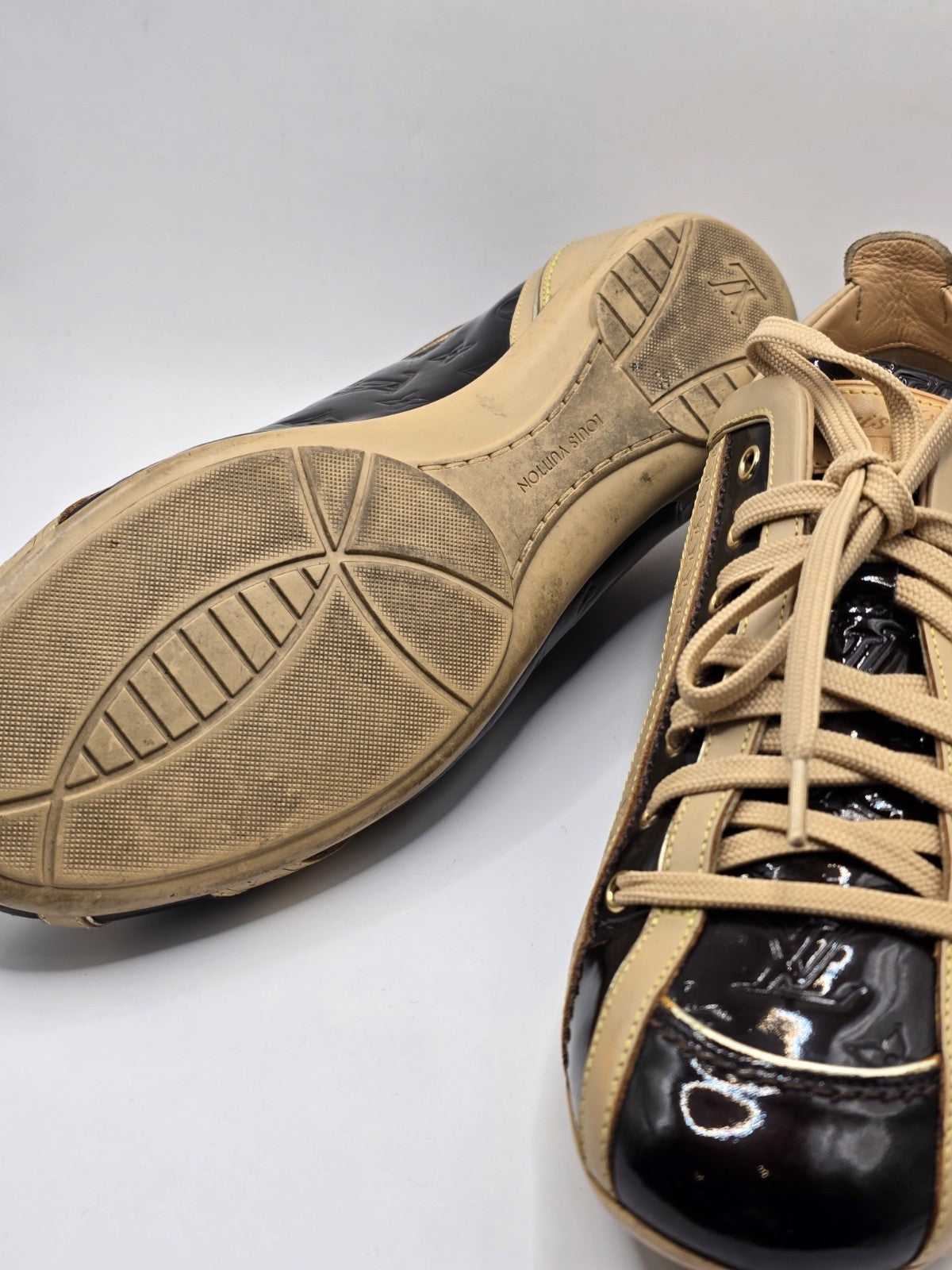 Louis Vuitton Amarante and Beige Monogram Vernis Leather Low Top Shoes