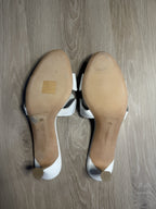manolo blahnik kitten heels’