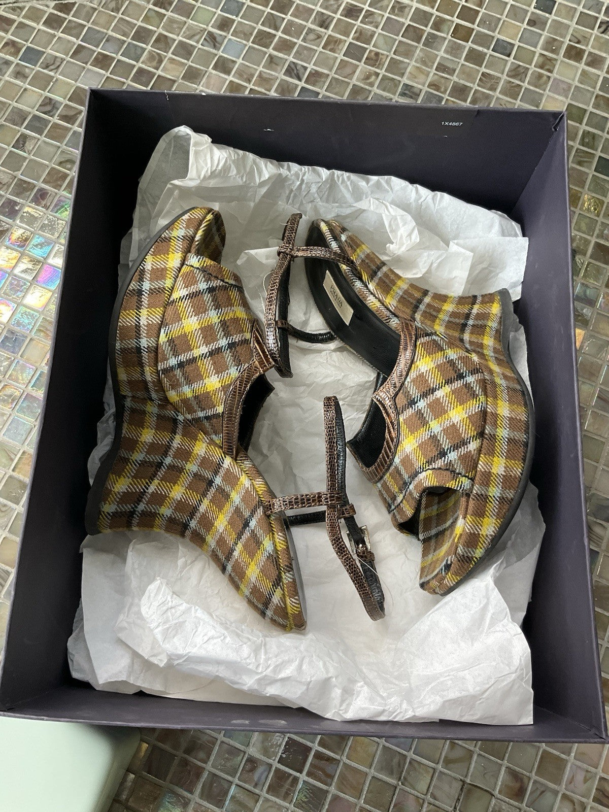 Authentic Prada Plaid  Wedge Platform 100 Vinchy Col Size 37 Brown Leather
