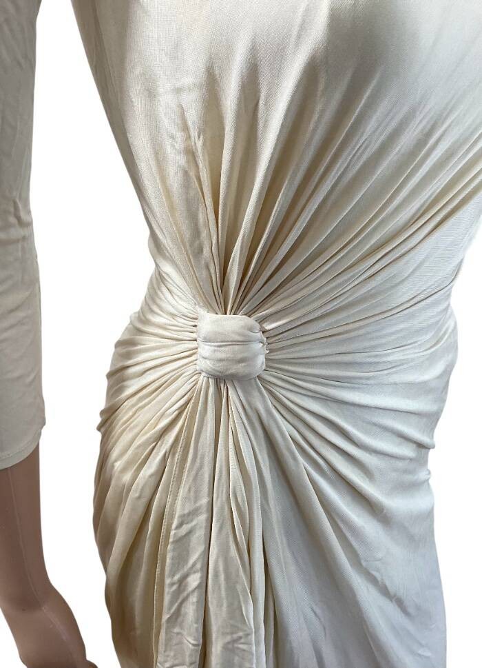 GIANNI VERSACE ss/1995 RUNWAY HIGH SLIT IVORY GOWN SIZE IT 40