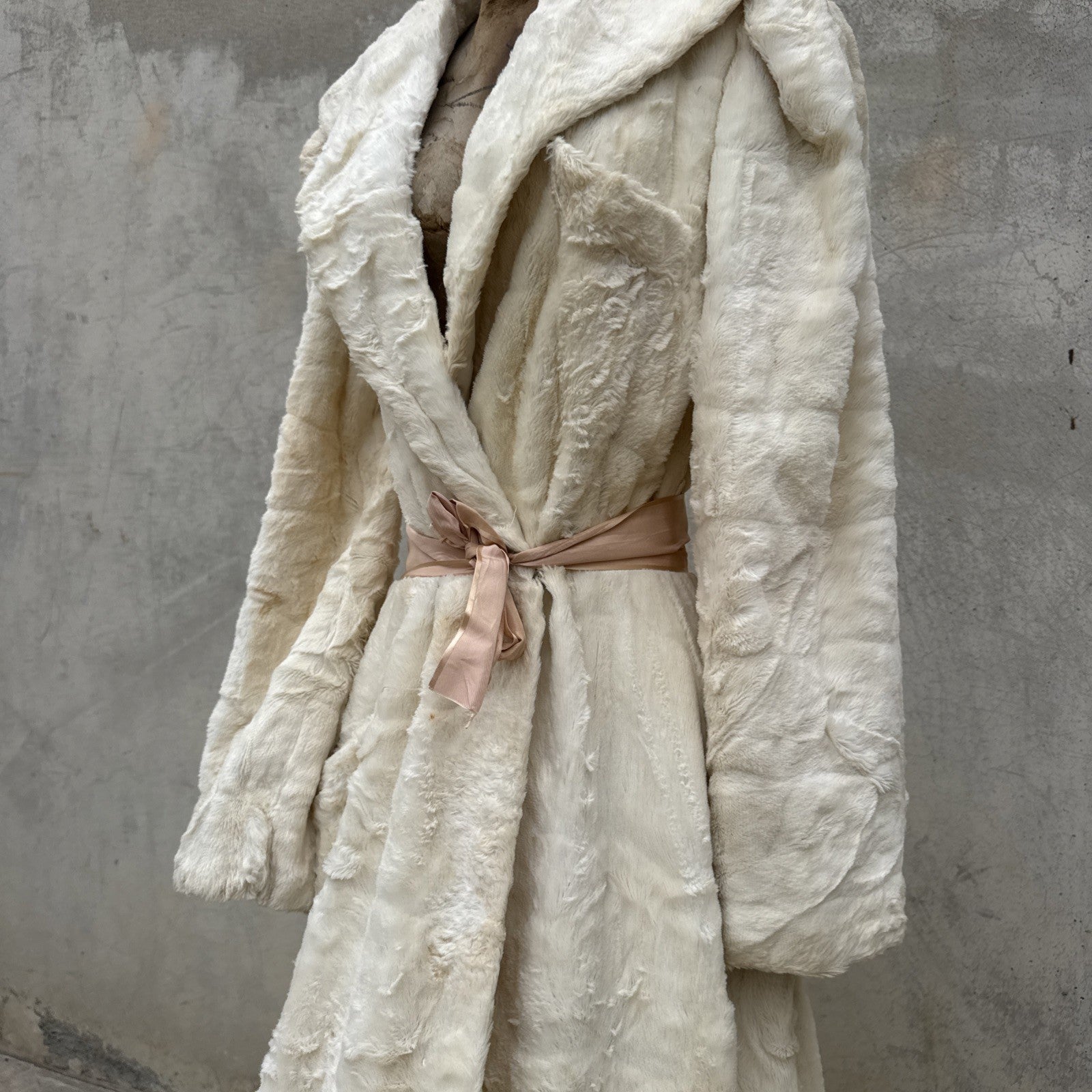 Vintage 1930s White Plush Teddy Bear Dressing Gown Ermie Art Deco Dress Coat