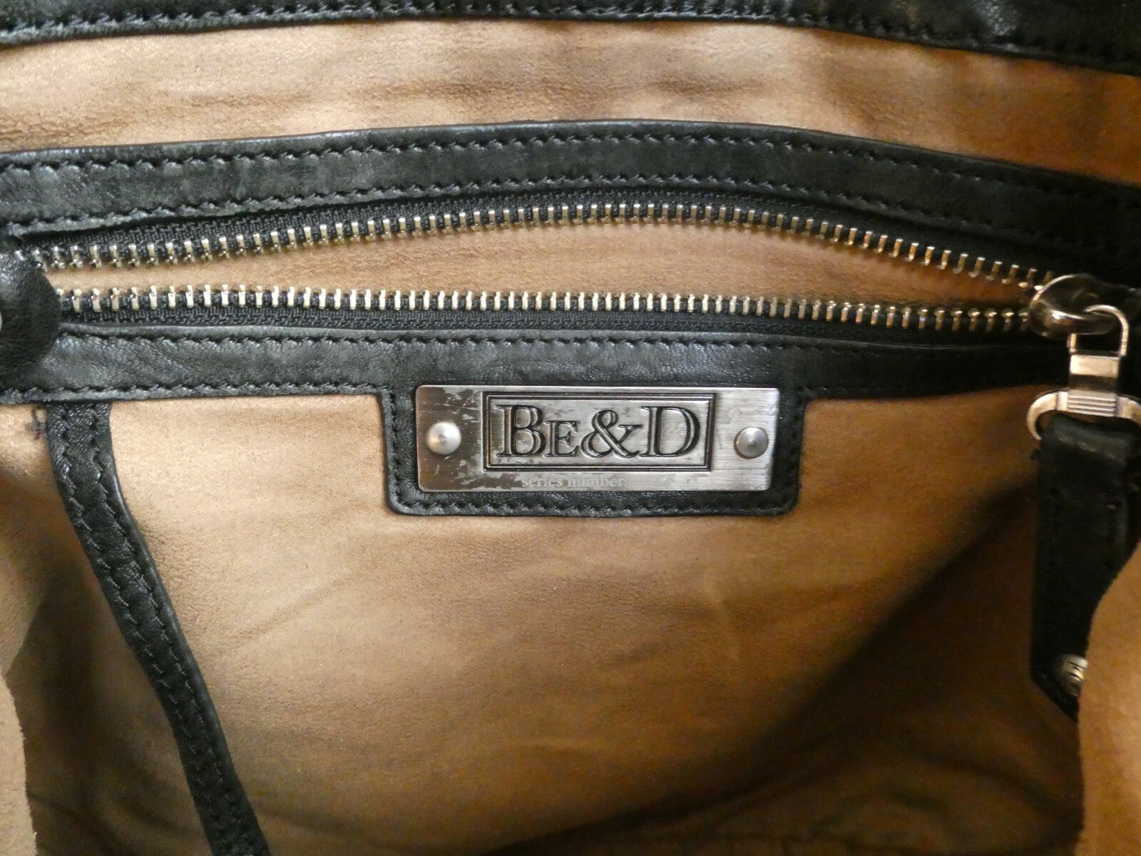 Be&D Women's Gray Leather Shoulder Bag Crossbody