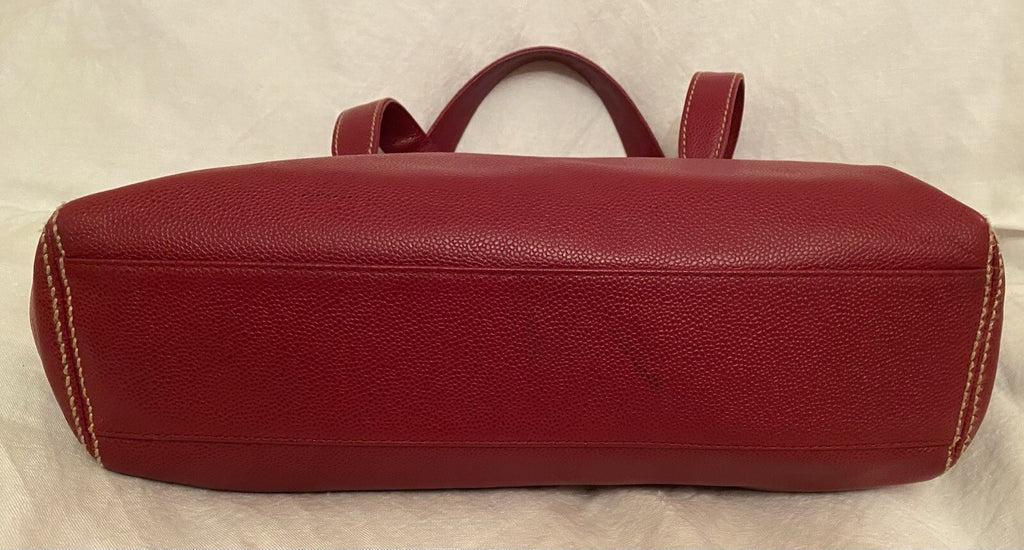 Chanel Leather Bag CC Logo on Front