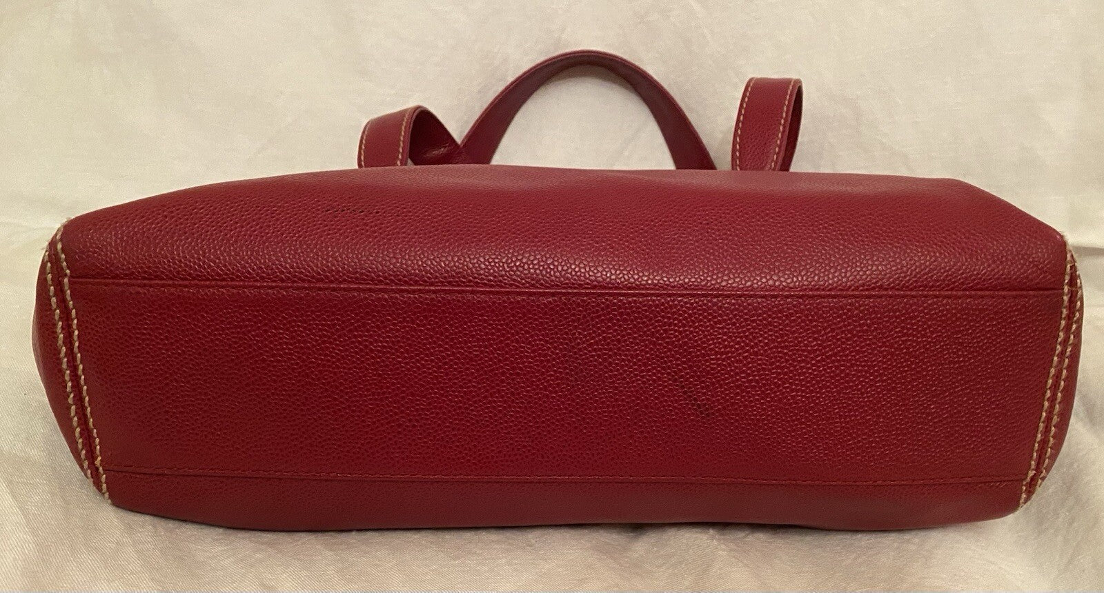 Chanel Leather Bag CC Logo on Front