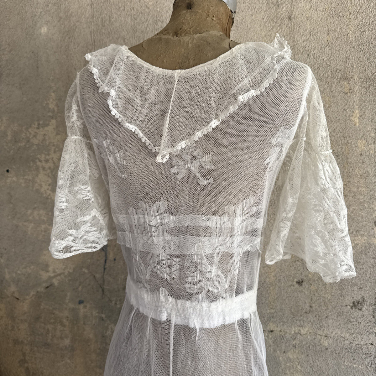 Antique Edwardian White Net Lace Dress Floral Lace Maxi Ruffle Bridal Vintage
