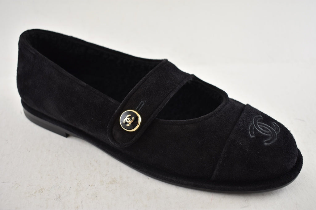 Chanel 25B Black Suede Shearling Fur Mary Jane Moccasin Ballet Loafer Flat 38
