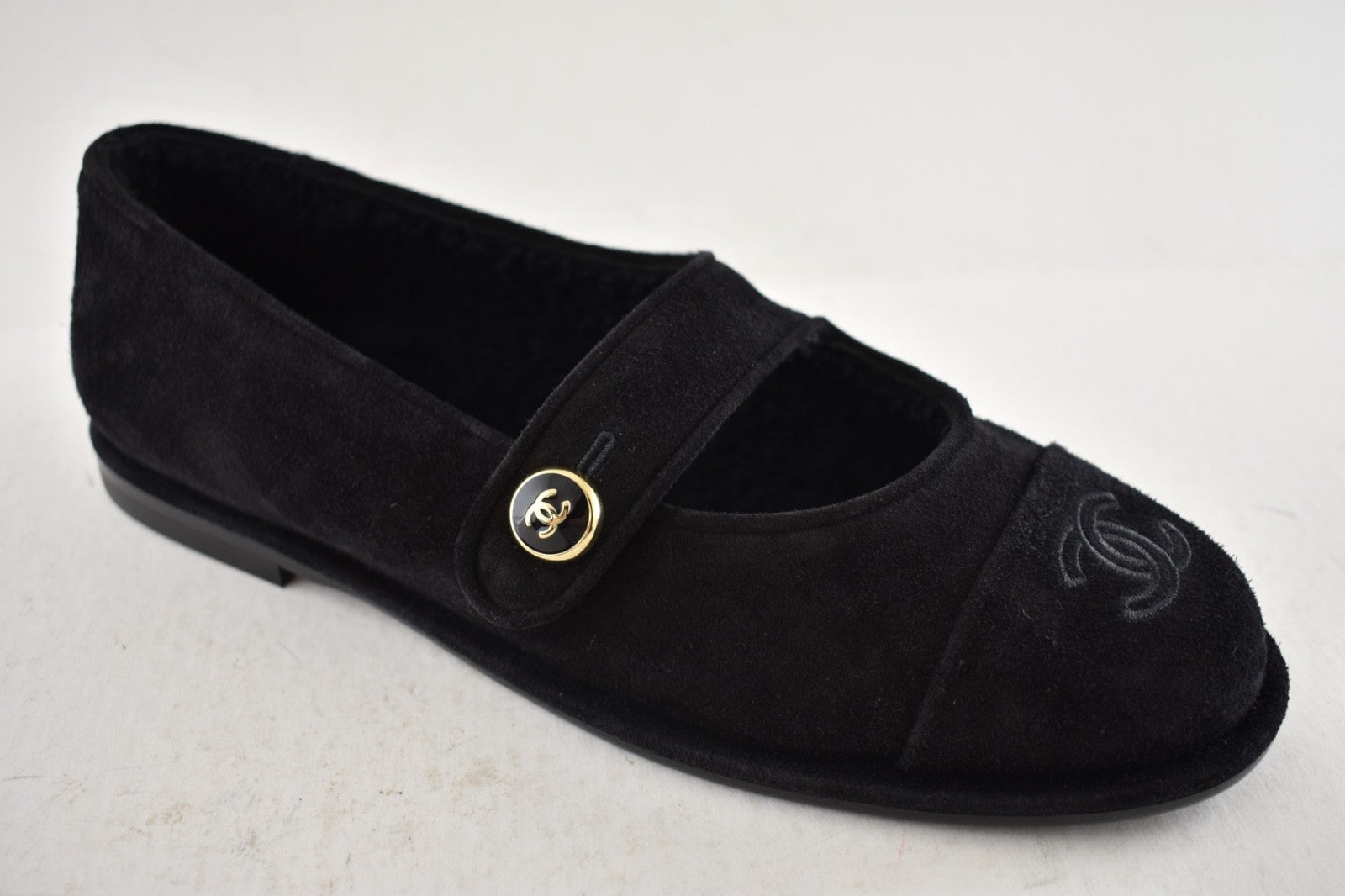 Chanel 25B Black Suede Shearling Fur Mary Jane Moccasin Ballet Loafer Flat 38