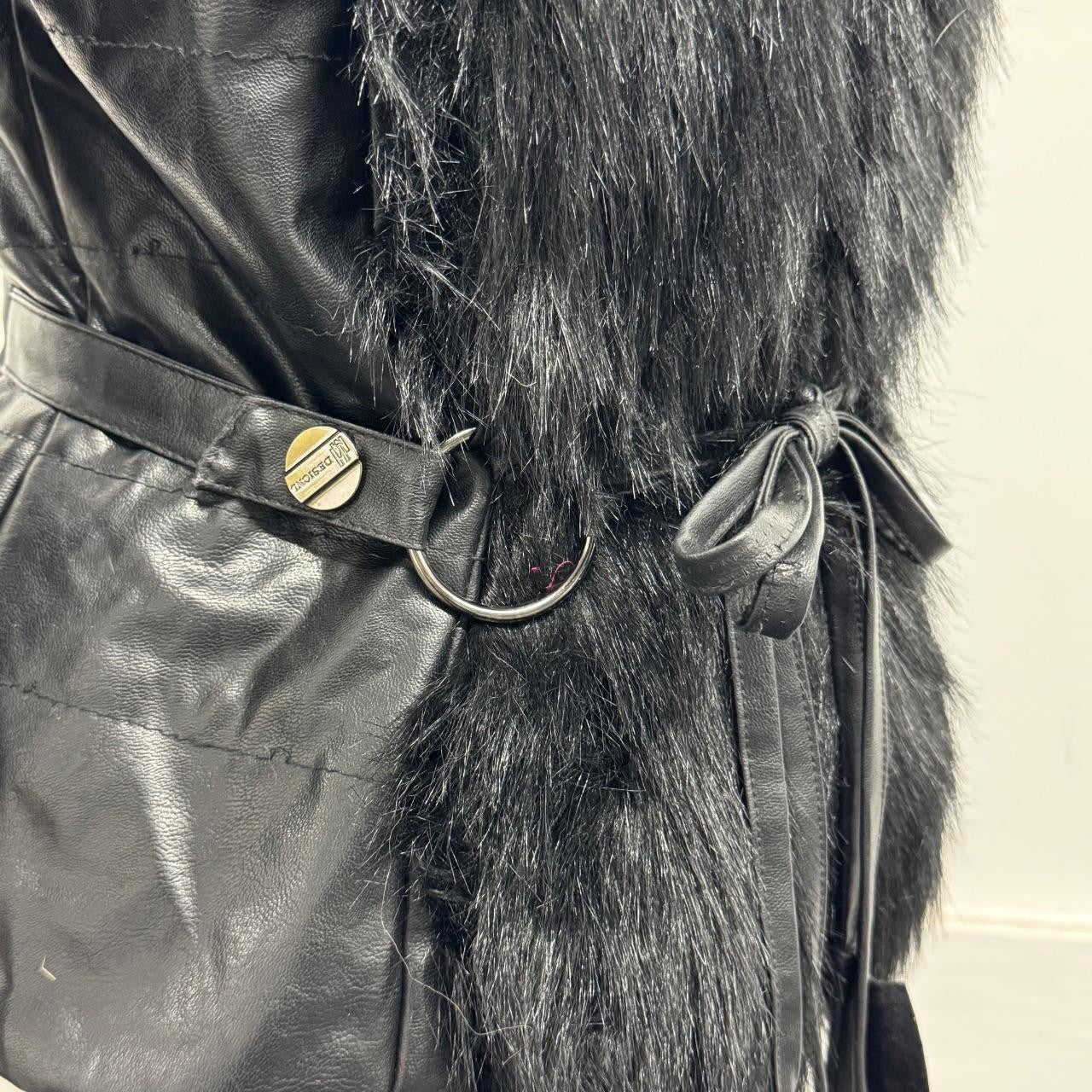 Vintage Y2K Black Leather Quilted Jacket with Faux-Fur Trim