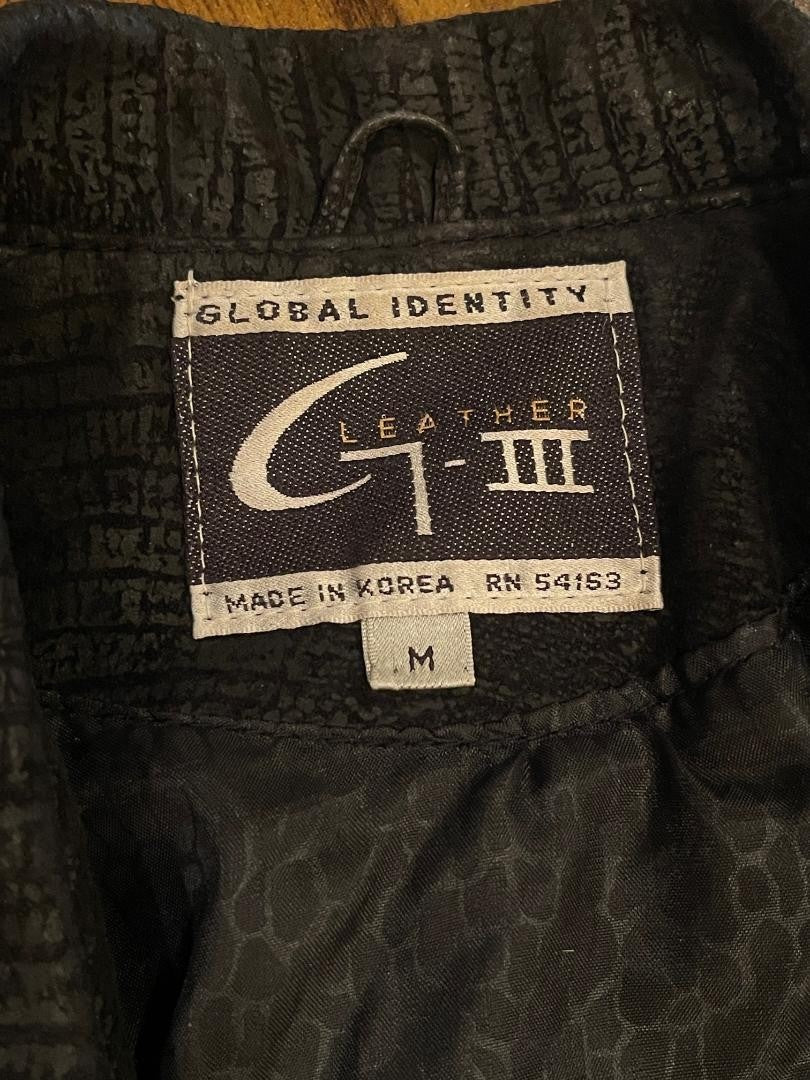 Global Identity GIII Vintage Leather Jacket, Puff shoulders, fitted waist SZ M