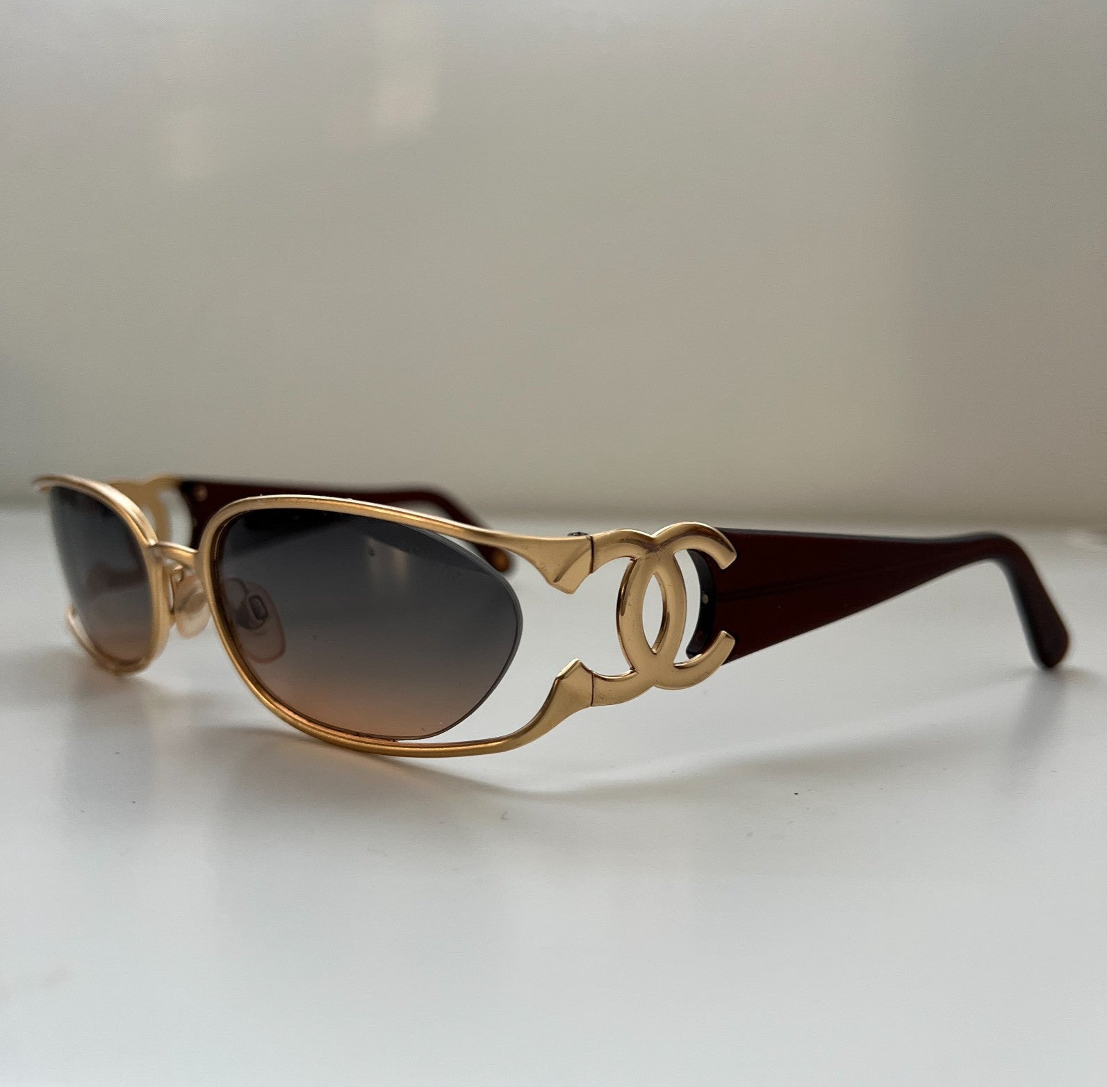 VTG 90s CHANEL Interlocking CC Logo Gold Frame Gradient Lenses Marked Sunglasses