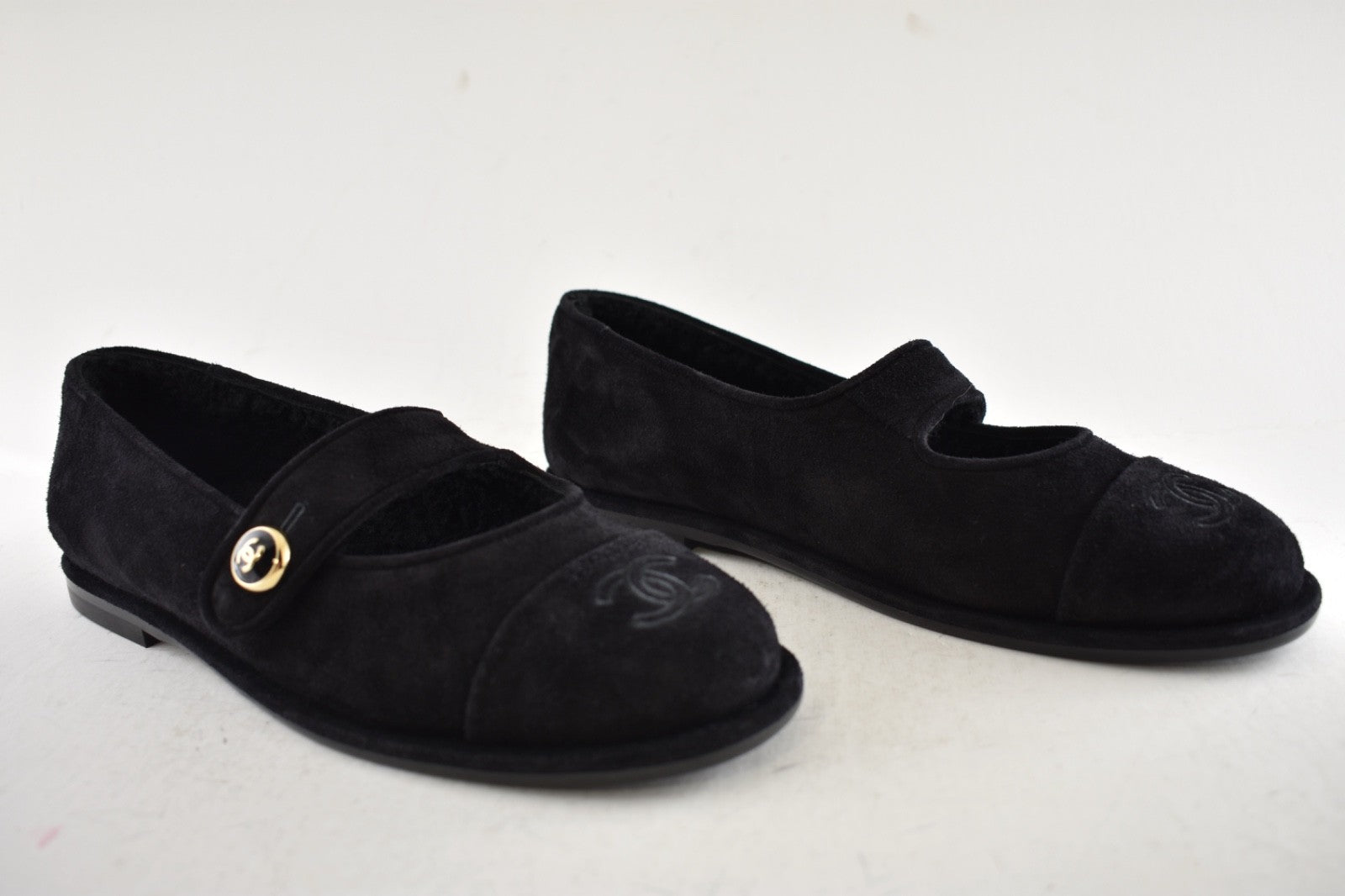 Chanel 25B Black Suede Shearling Fur Mary Jane Moccasin Ballet Loafer Flat 38