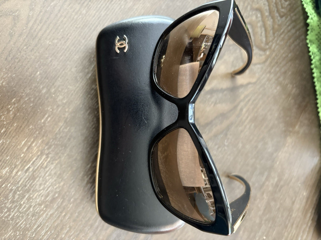 Authentic Chanel CH5271 Black Cat Eye Gold Mirror  Lens CC Logo w/Box & Hardcase