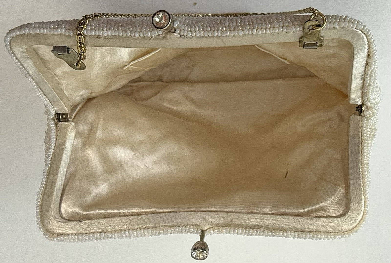 Vintage White Beaded Purse Clutch Bag Handbag Thin Gold Chain Handle