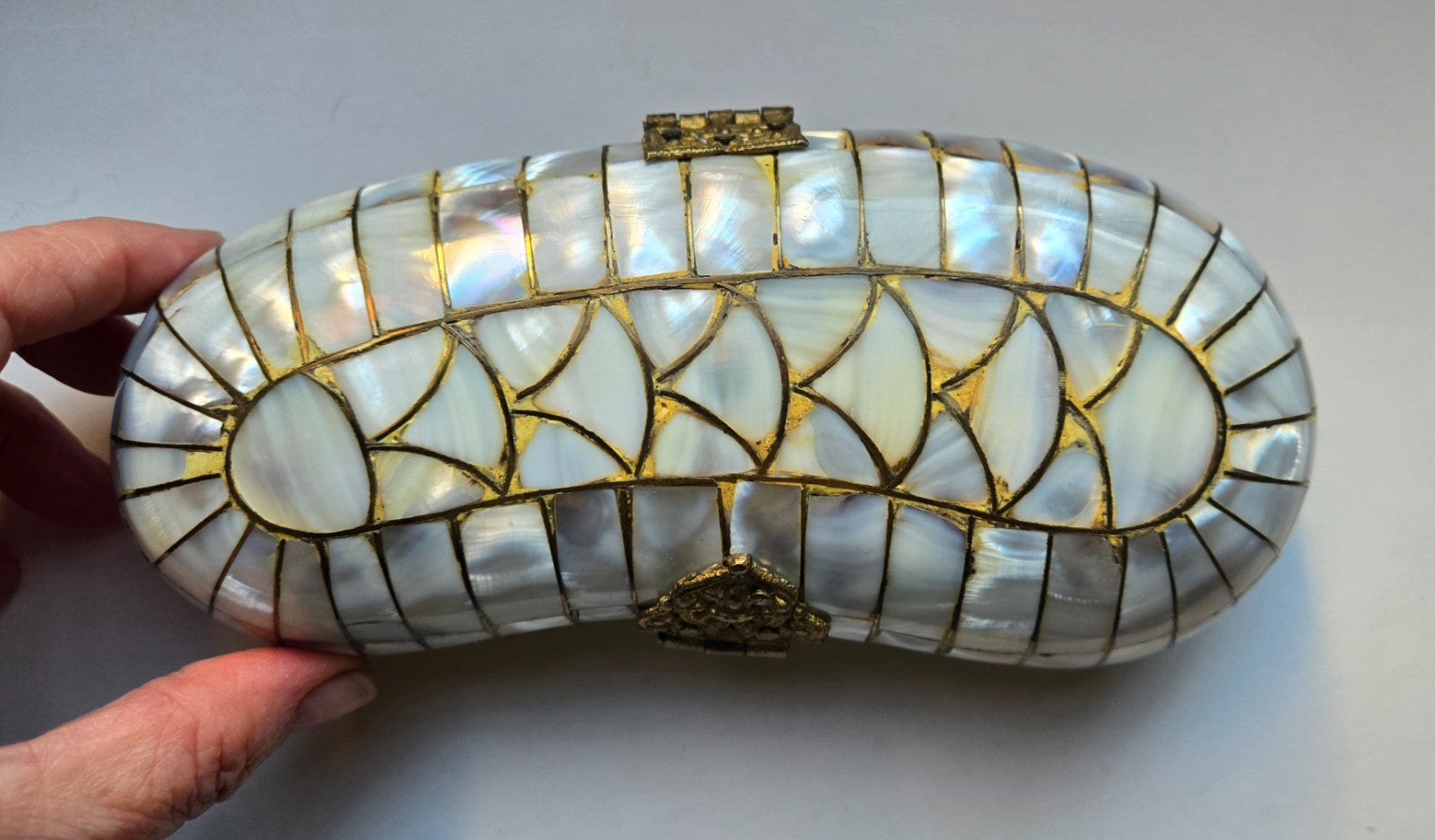 REAL Vintage Mother of Pearl Clutch Purse 50S Kidney Shape Filigree Brass Clasp