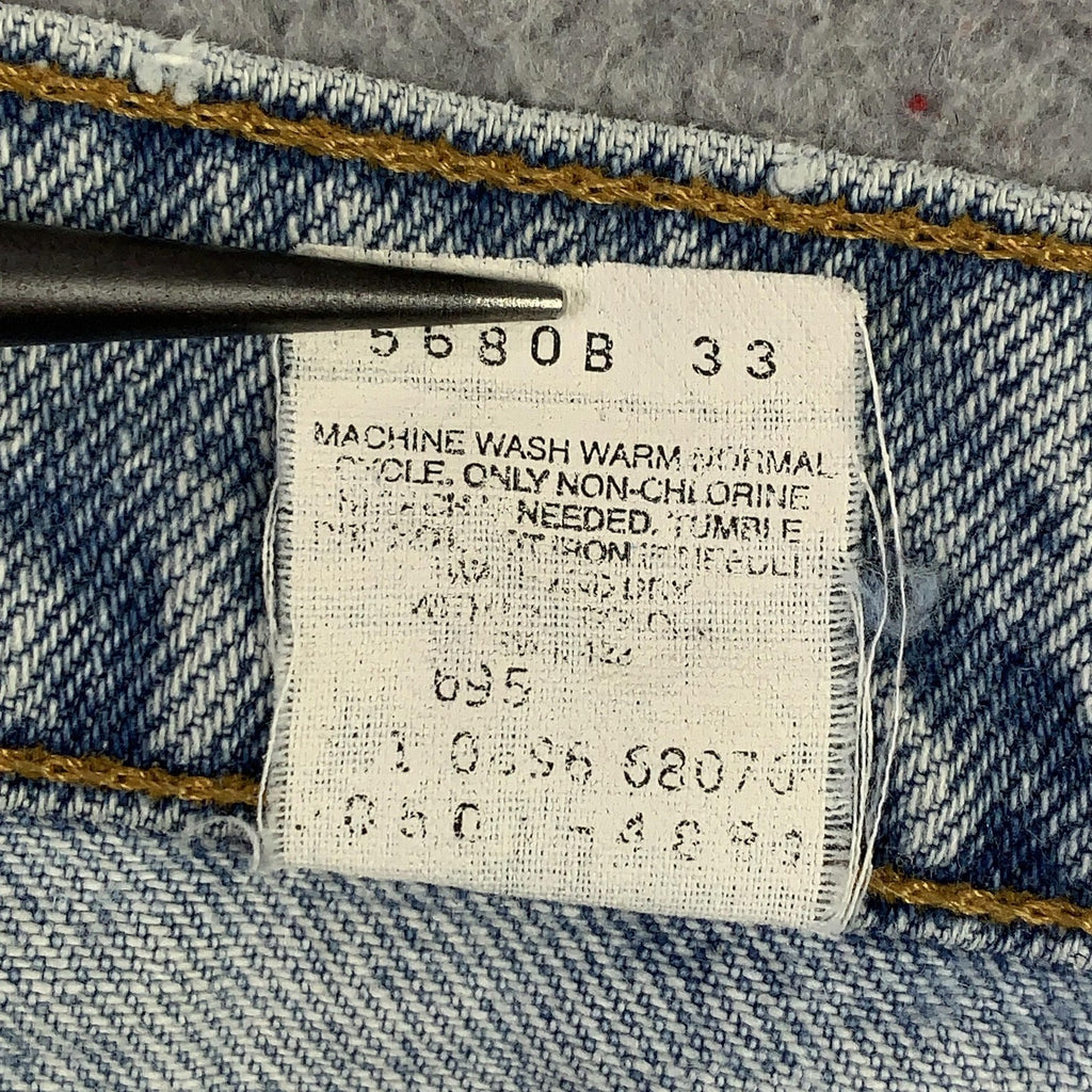 Vintage Levis 505 Jeans Mens 33x34 (32x33.5) Light Wash Straight Denim USA 90s