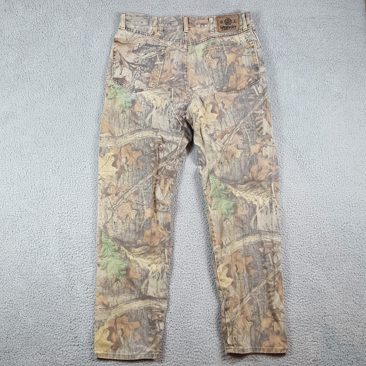 Wrangler Y2K Camo Double Knee Work Pants Size 34x31