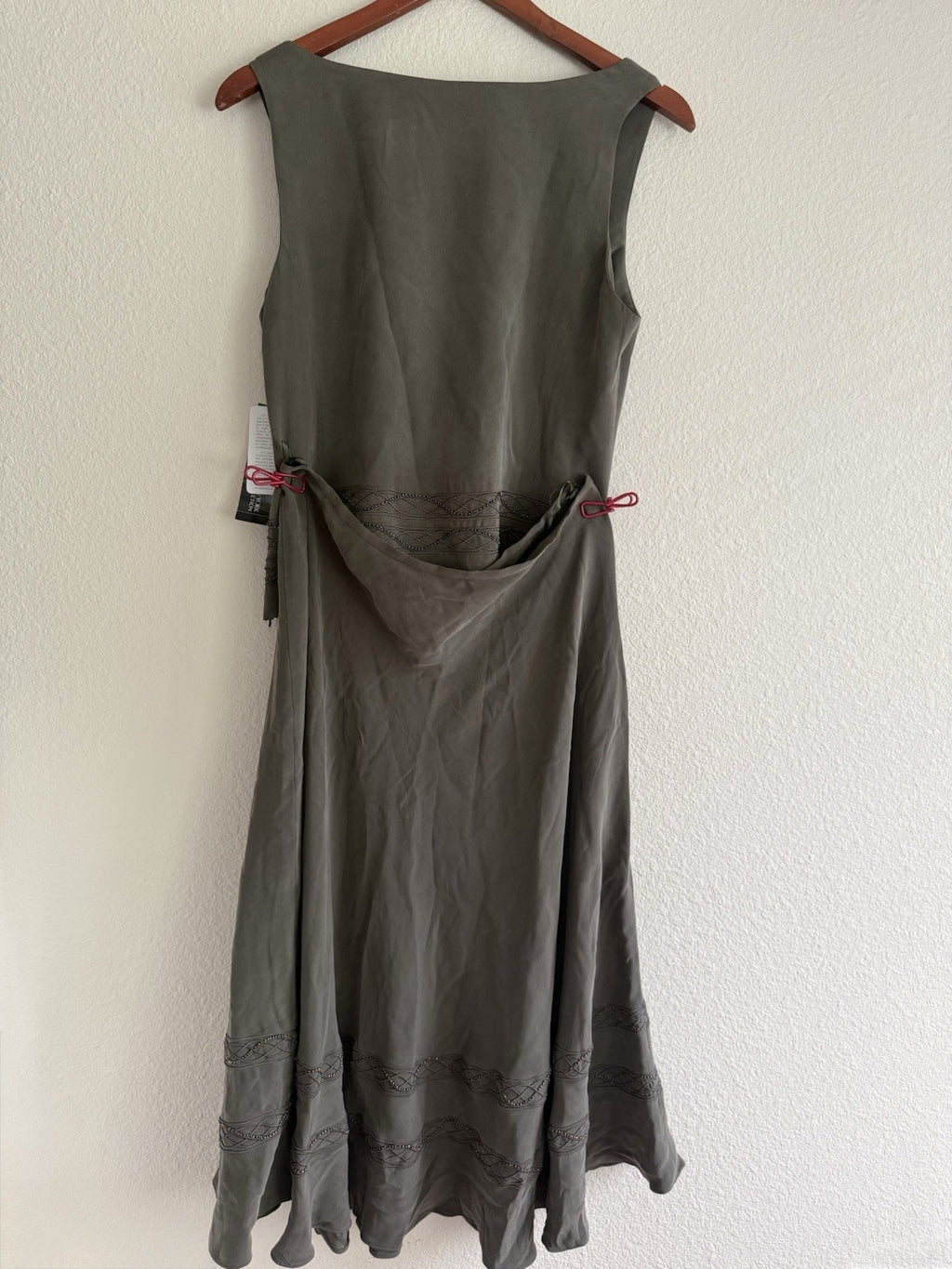 Jones New York Olive Green Beaded Silk Top and Skirt Set Size 6