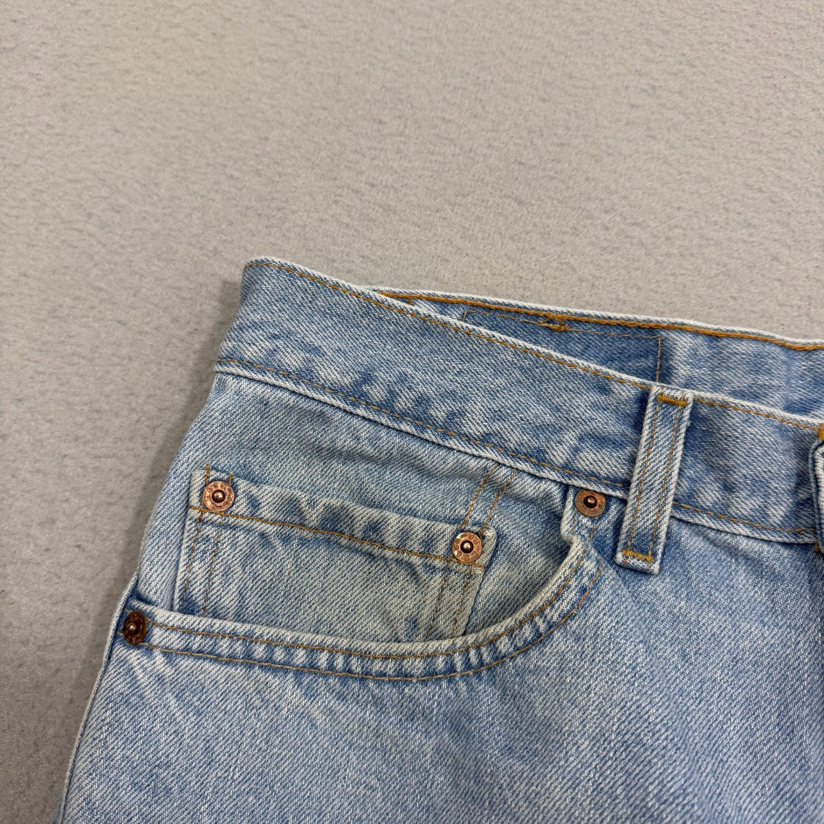 Levi's 1990s 550 Jeans Light Wash 33x32