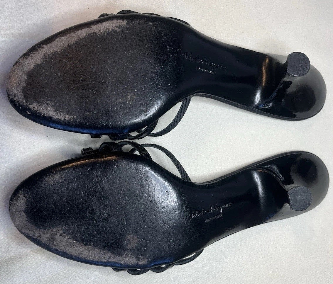 Salvatore Ferragamo Vara Kitten Black Patent Leather Bow Shoes Size 6.5