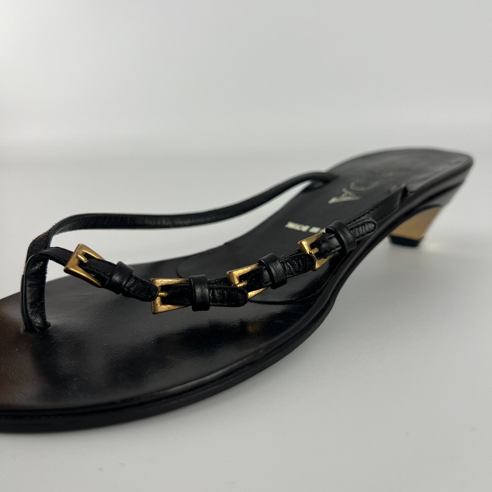 Prada | Auth Vintage Black Leather Gold Buckle Thong Kitten Heels (34.5)
