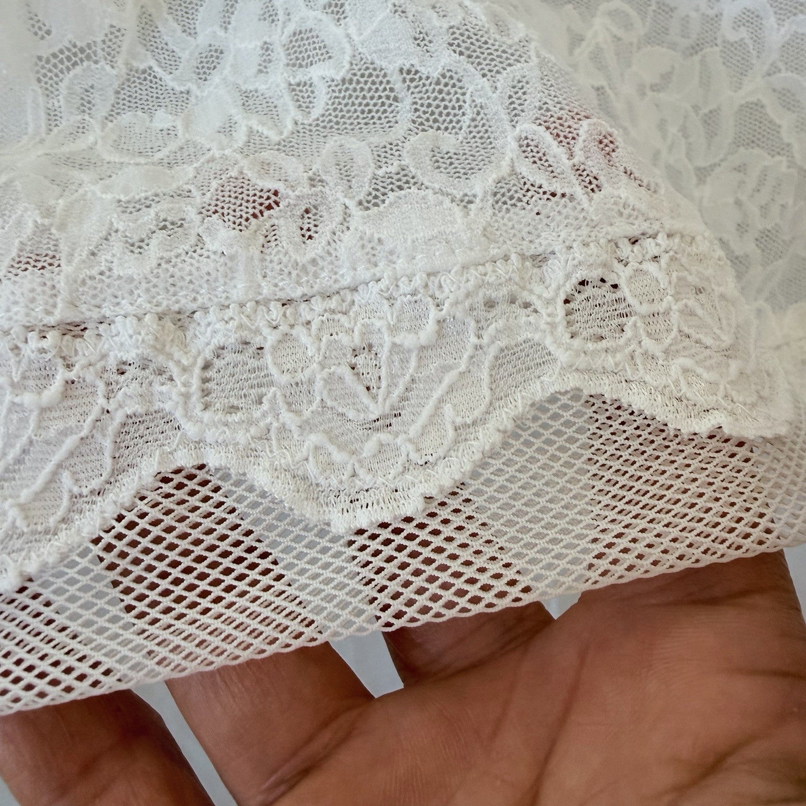 Victoria’s Secret Y2K White Lace Babydoll Slip Dress Nightgown M Coquette Fairy