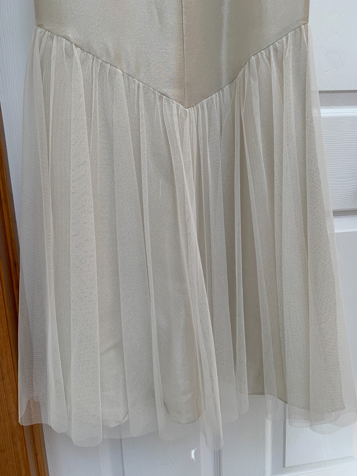Vera Wang Long Formal Gown Mermaid Tulip Wedding Dress Size 6 Champagne NEW