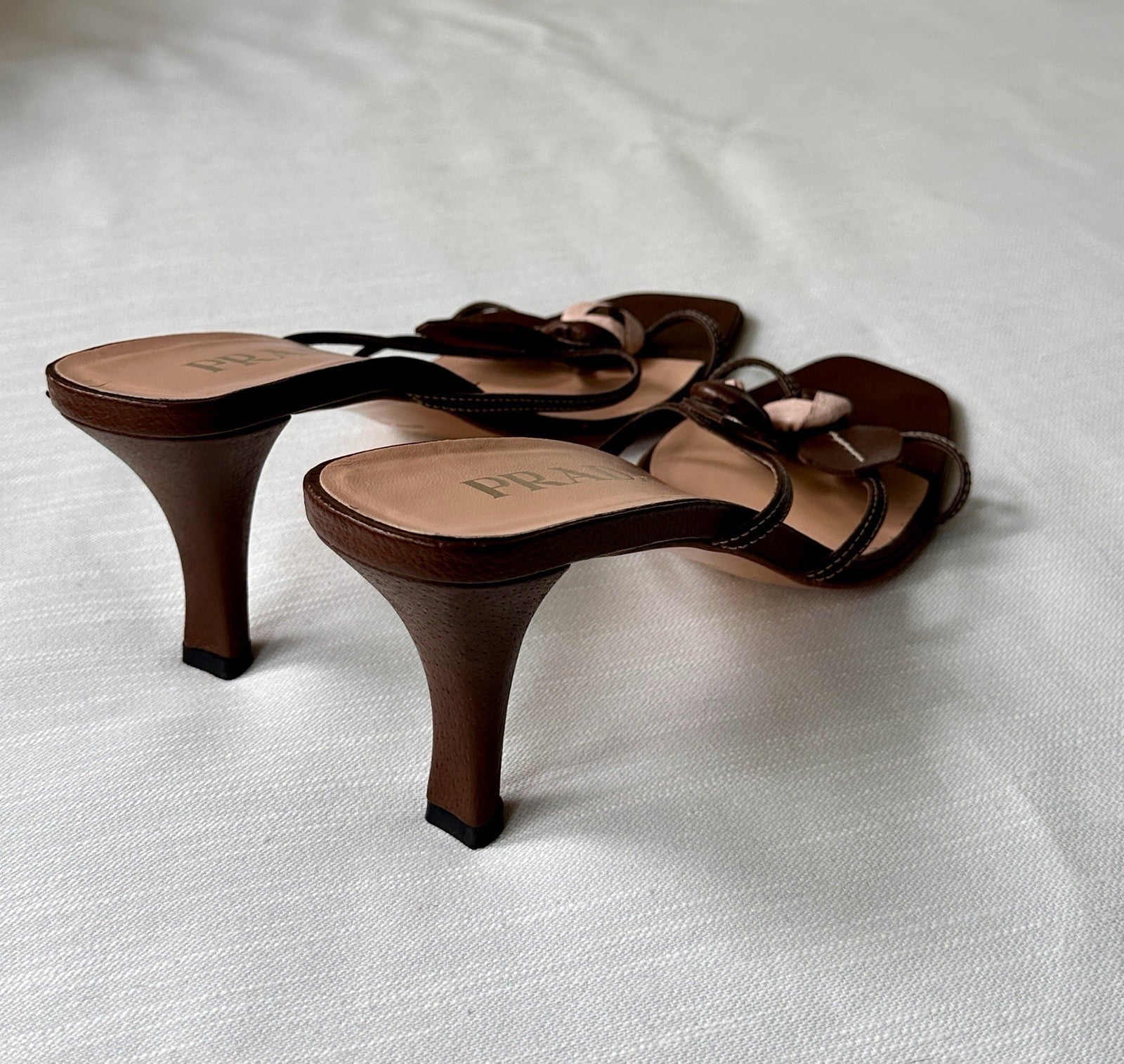 Vintage 90s 2000s PRADA Leather Rosebud Brown Pink Kitten Heels Sandals Size 37
