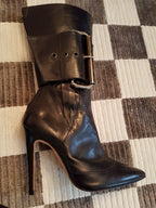 Brand New Authentic Manolo Blahnik Kid Leather Boots 39