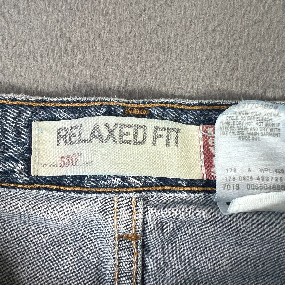 Levi's 550 Blue Light Wash Relaxed Fit Jeans 36x32