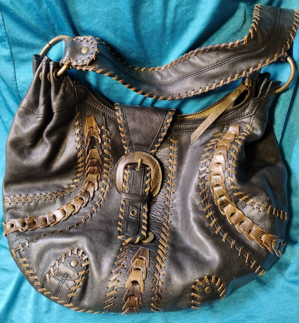 Isabella Fiore Leather Shoulder Bag