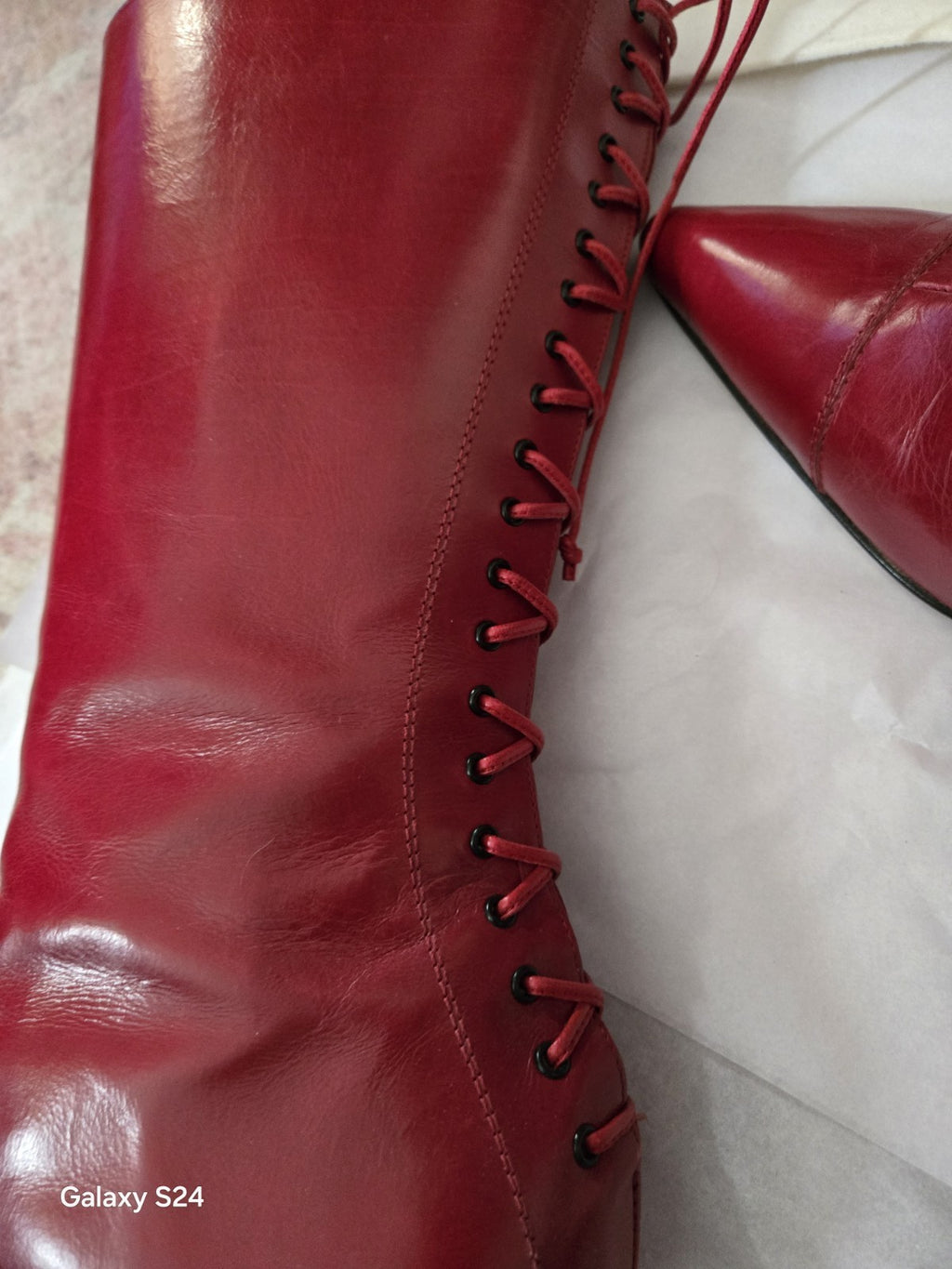 Red Leather MANOLO BLAHNIK LACE UP BOOTS SIZE 39 Perfect Condition