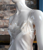 Vestido de cetim vintage autêntico Dolce & Gabbana com acabamento em renda 42IT-