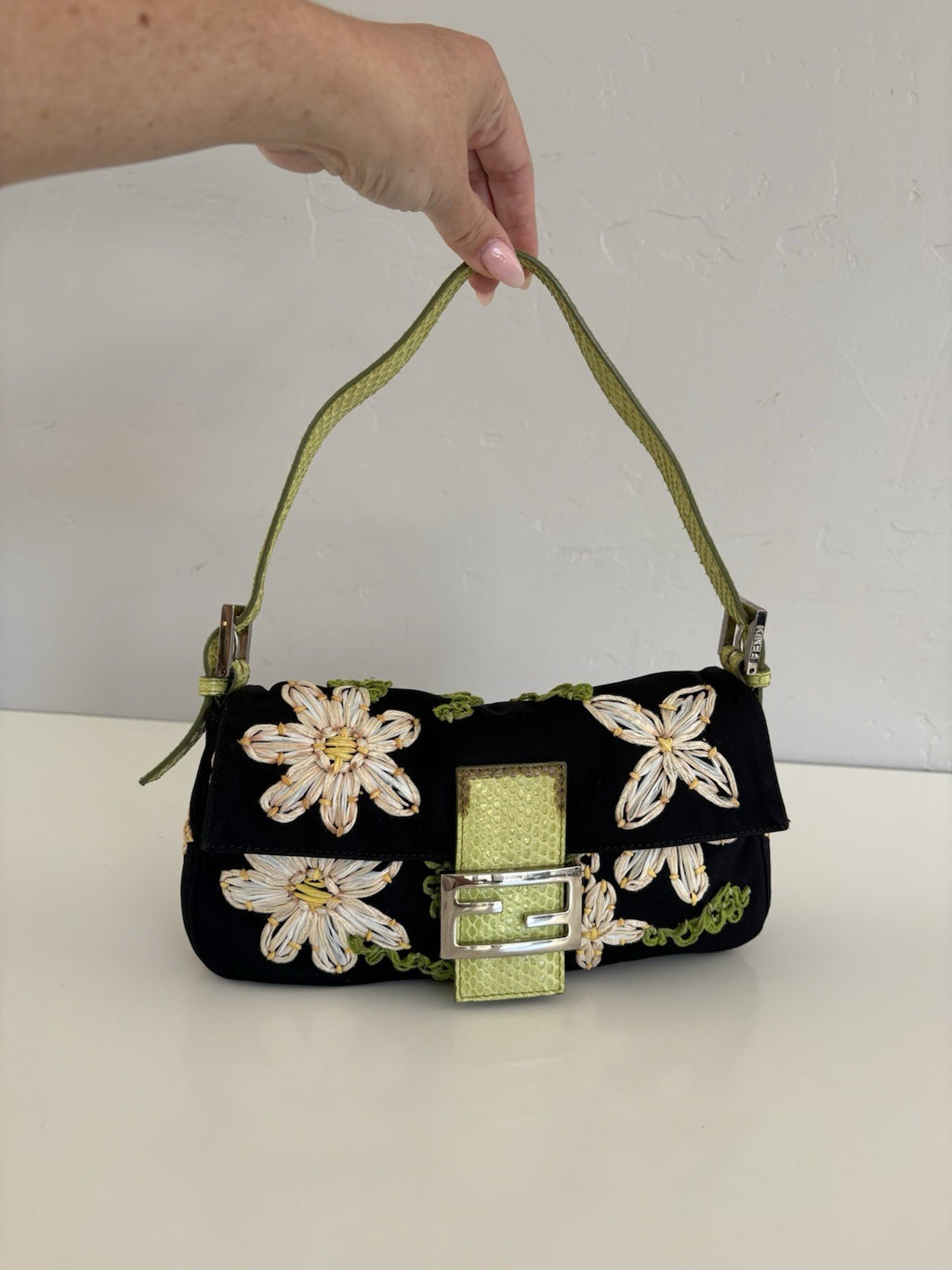 Auth VTG FENDI Baguette
