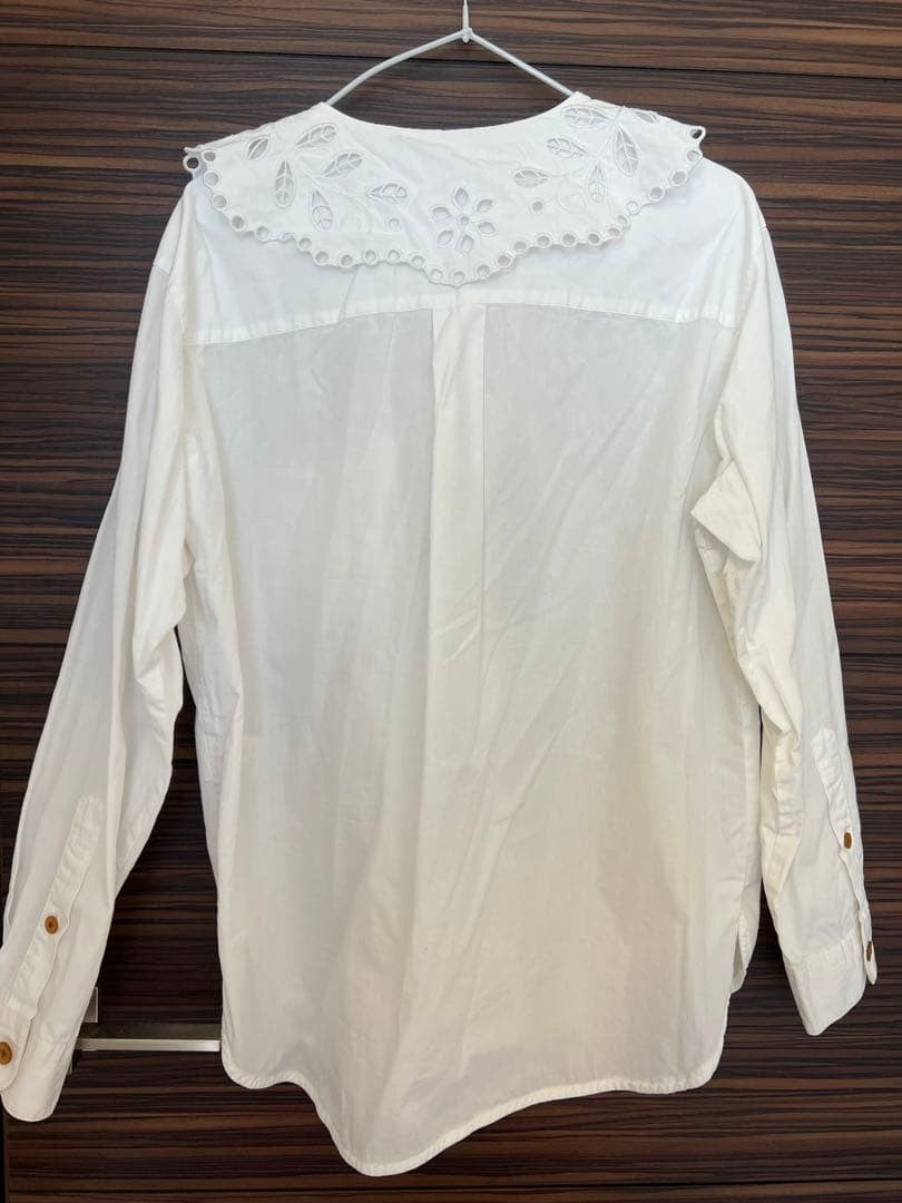 Vivienne Westwood / Lace Collar Shirt / Size 00 / White with Red Embroidery