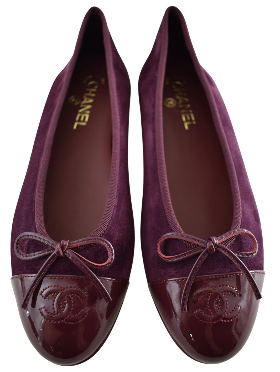 Chanel 26A Burgundy Suede Patent CC Logo Ballet Flat 38.5