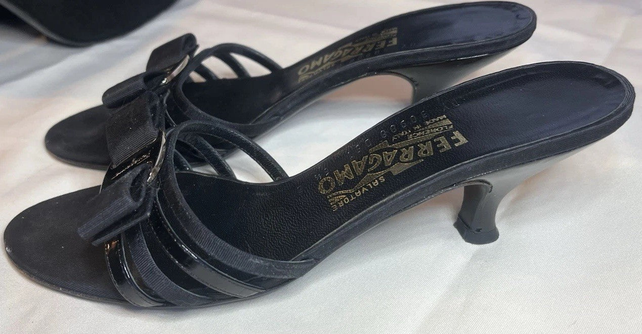 Salvatore Ferragamo Vara Kitten Black Patent Leather Bow Shoes Size 6.5